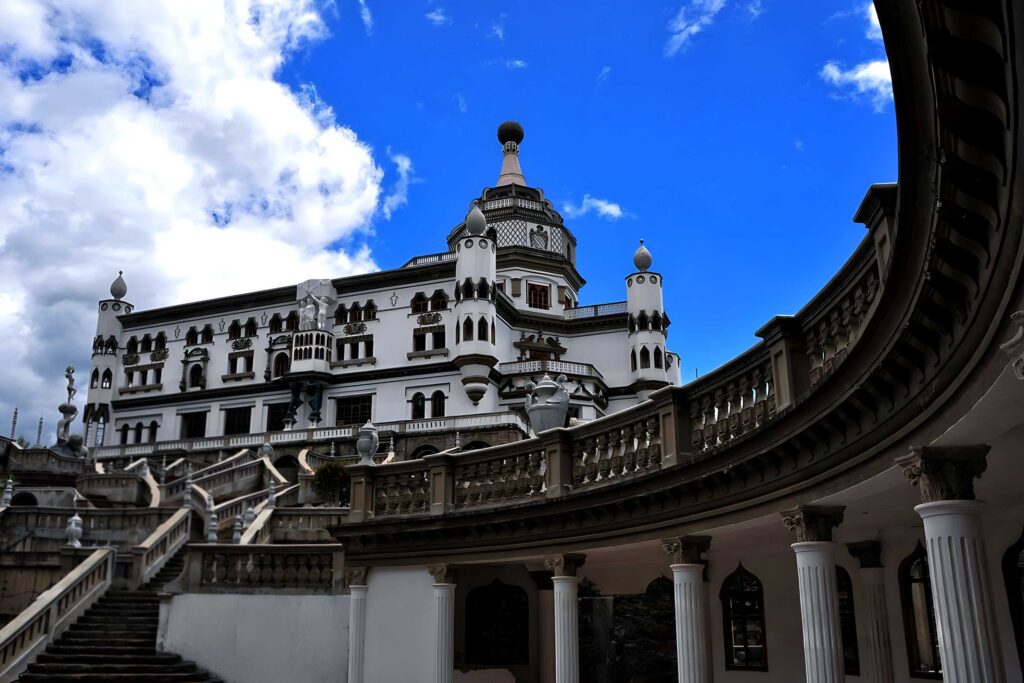 Ecuador — Castillo De Guachalá Restoration Project